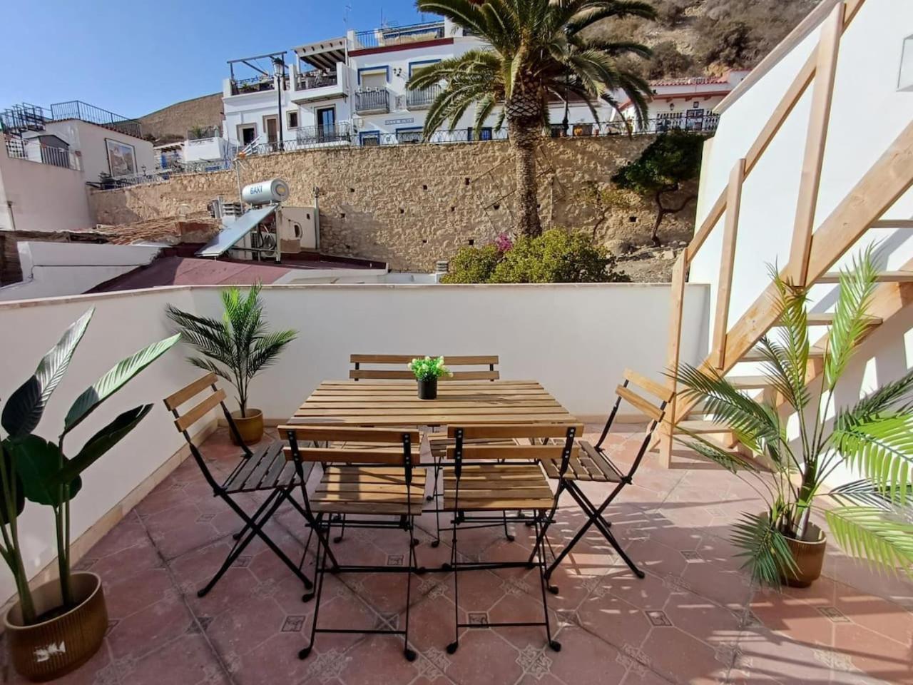 Holiday home Gema Historica En Santa Cruz Doble Terraza Vistas Alicante